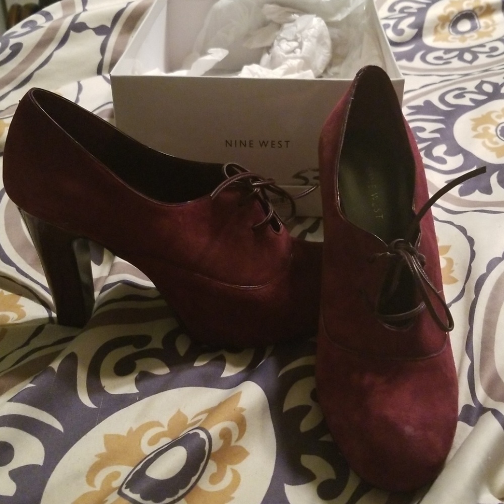 Size 8.5 nine west shoes
